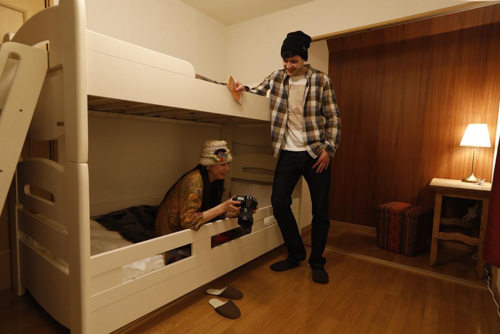 Japan Hostel Shinya Tokkyu Tokyo Esterno foto